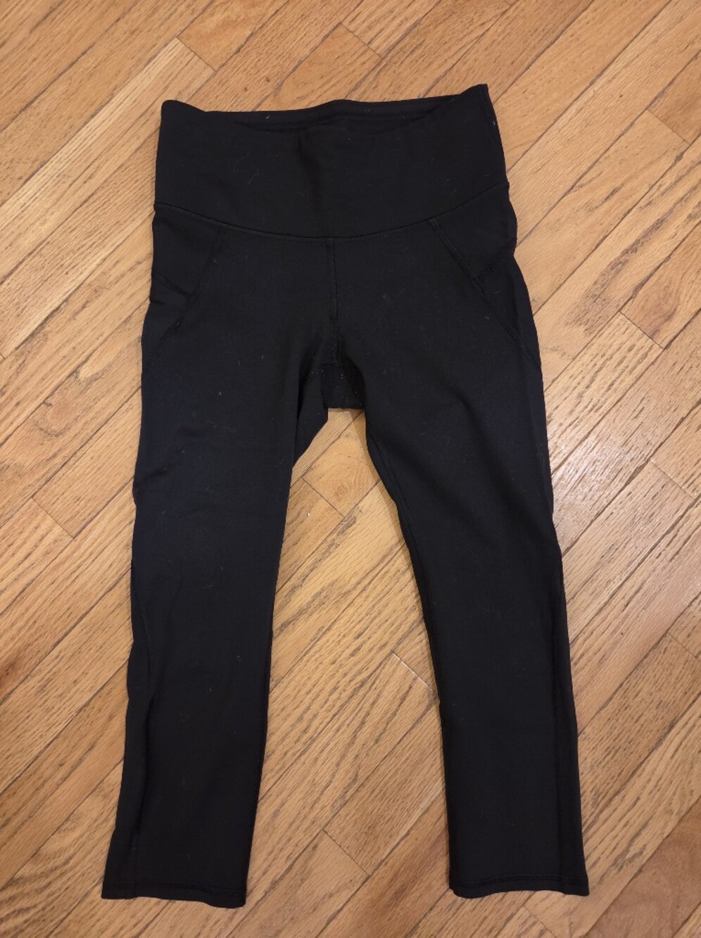 Womans Athleta Capri Black Leggings Size Small